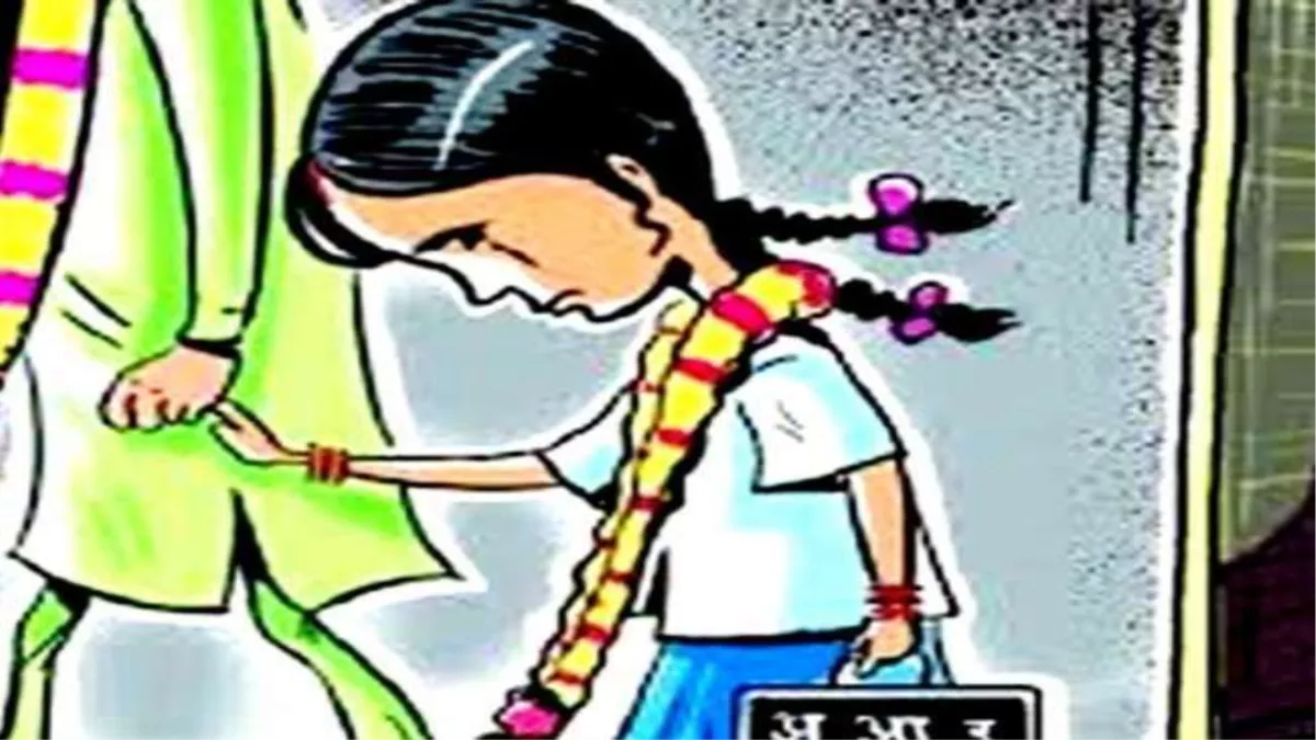देवीनगर में करीब 15 साल 9 महीने की बालिका की शादी का मंडप सज चुका था।
