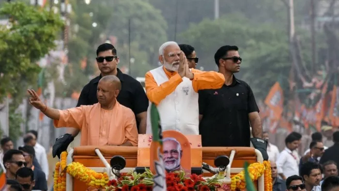 Lok Sabha Chunav 2024: आडवाणी ने ऐसा क्या कहा था कि वो मोदी भावुक हो गए थे।