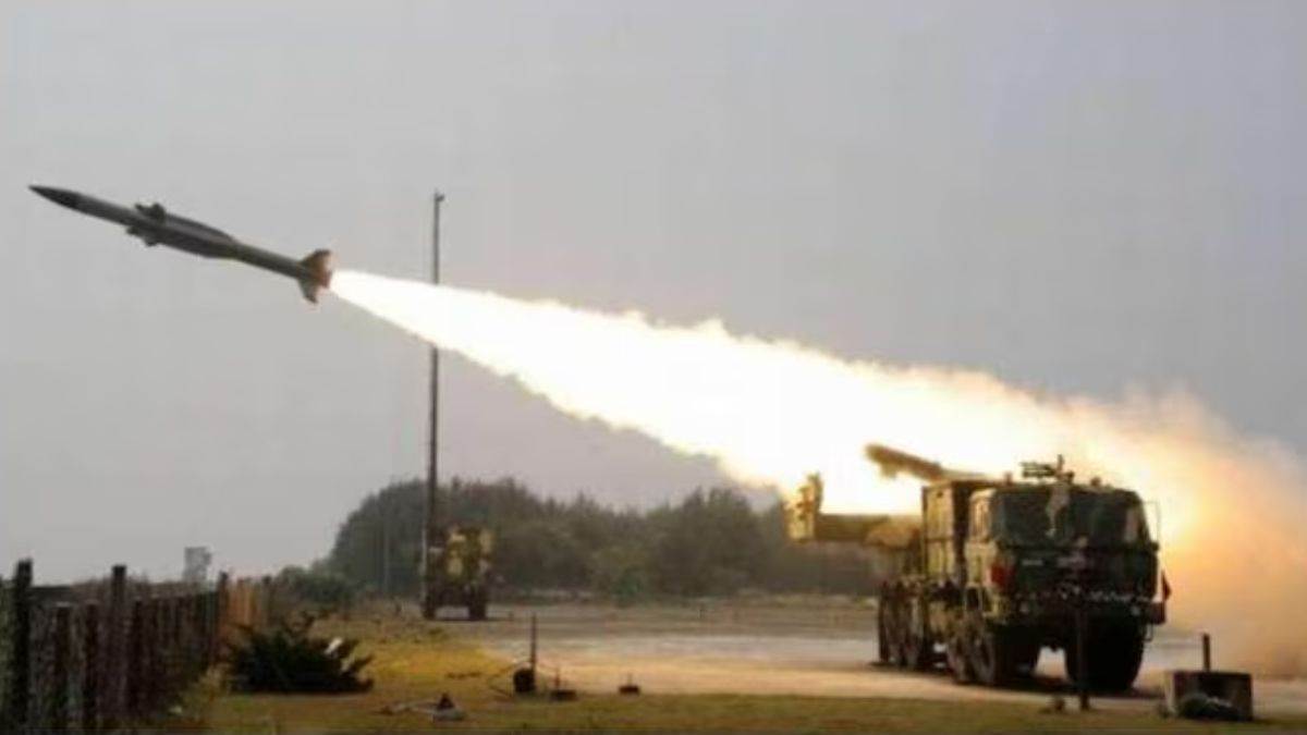 https://www.jagranimages.com/images/newimg/14052025/14_05_2025-akash_air_defence_23937894.jpg