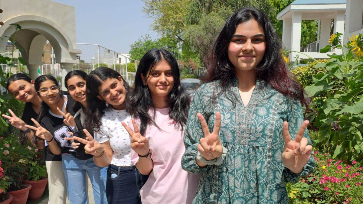 https://www.jagranimages.com/images/newimg/14052025/14_05_2025-cbse_2_23937351.jpg