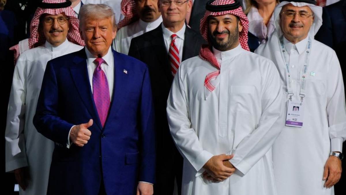 https://www.jagranimages.com/images/newimg/14052025/14_05_2025-donald_trump_16_23937516.jpg