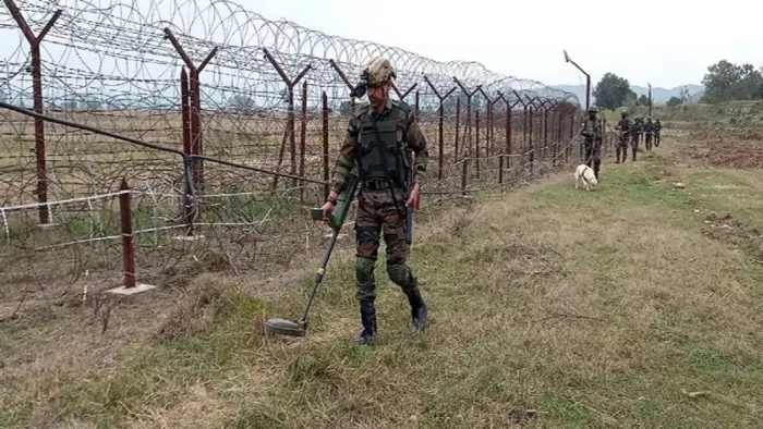 जम्मू कश्मीर के सीमावर्ती इलाकों में बढ़ी सुरक्षा