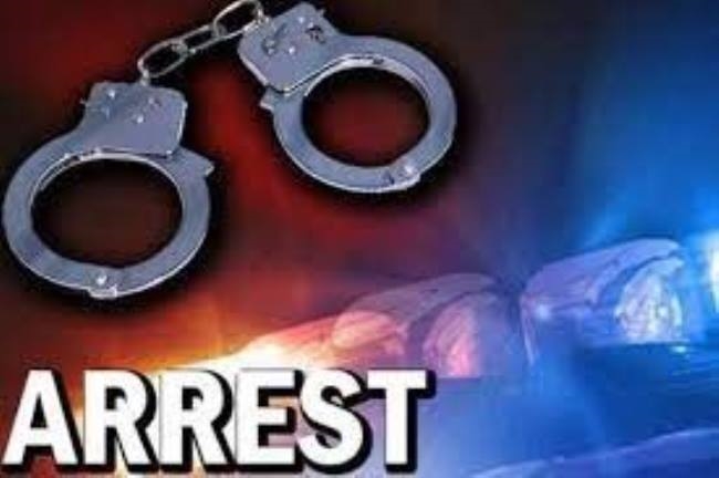 शराब की होम डिलीवरी करने वाला गिरफ्तार