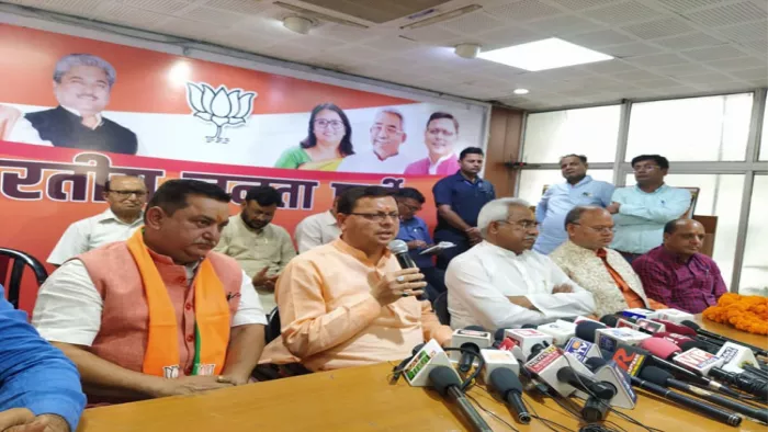 Uttarakhand Politics : दीपक बाली भाजपा में शामिल