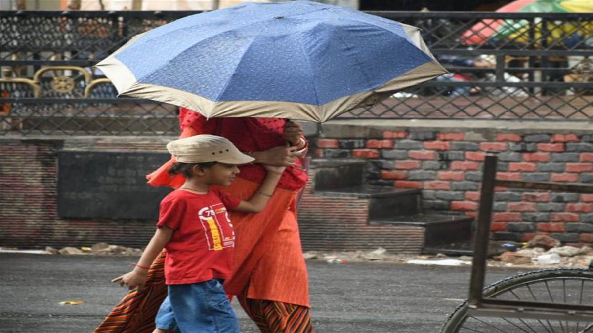 Monsoon 2022: झारखंड में मानसून ने दस्तक दे दी है। रांची समेत कई जिलों में बारिश हुई।