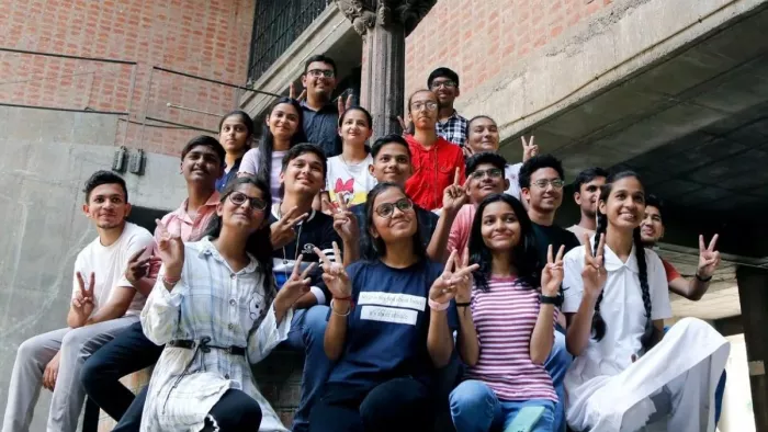 EET UG Result 2023: नीट यूजी परीक्षा में 3 छात्रों ने टॉप 3 रैंक पर कब्जा जमाया है।