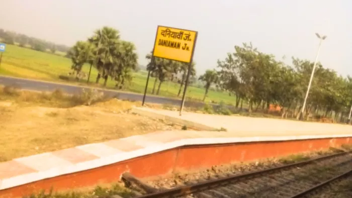 नेउरा और दनियावां के रास्ते झारखंड से जुड़ेगा आरा। (जागरण)