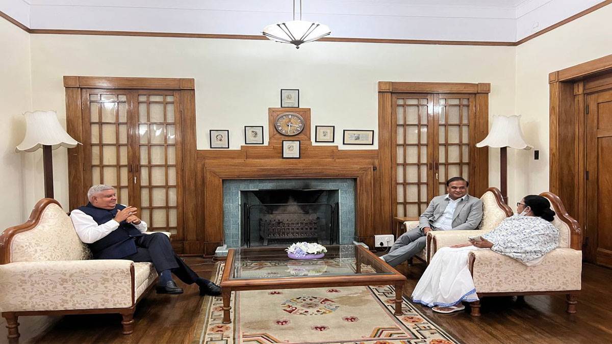 https://www.jagranimages.com/images/newimg/14072022/14_07_2022-assam-cm-hemant-mamta-baner_22890499.jpg
