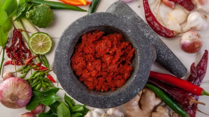 Masala Storing Tips: घर पर बने मसाले को ऐसे करें स्टोर