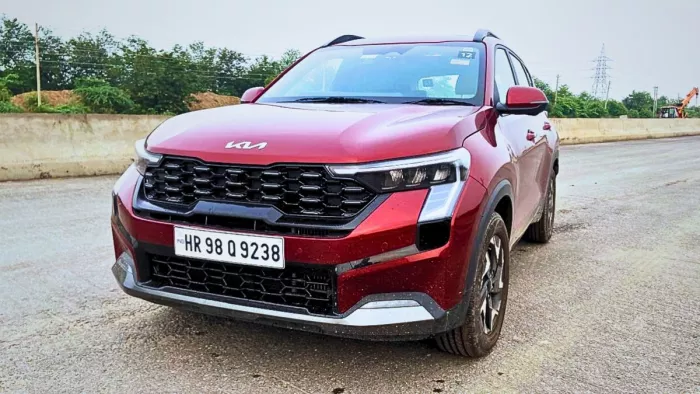 किआ की सब कॉम्पैक्ट एसयूवी Sonet X-Line Diesel को खरीदना क्या सही होगा? आइए जानते हैं।
