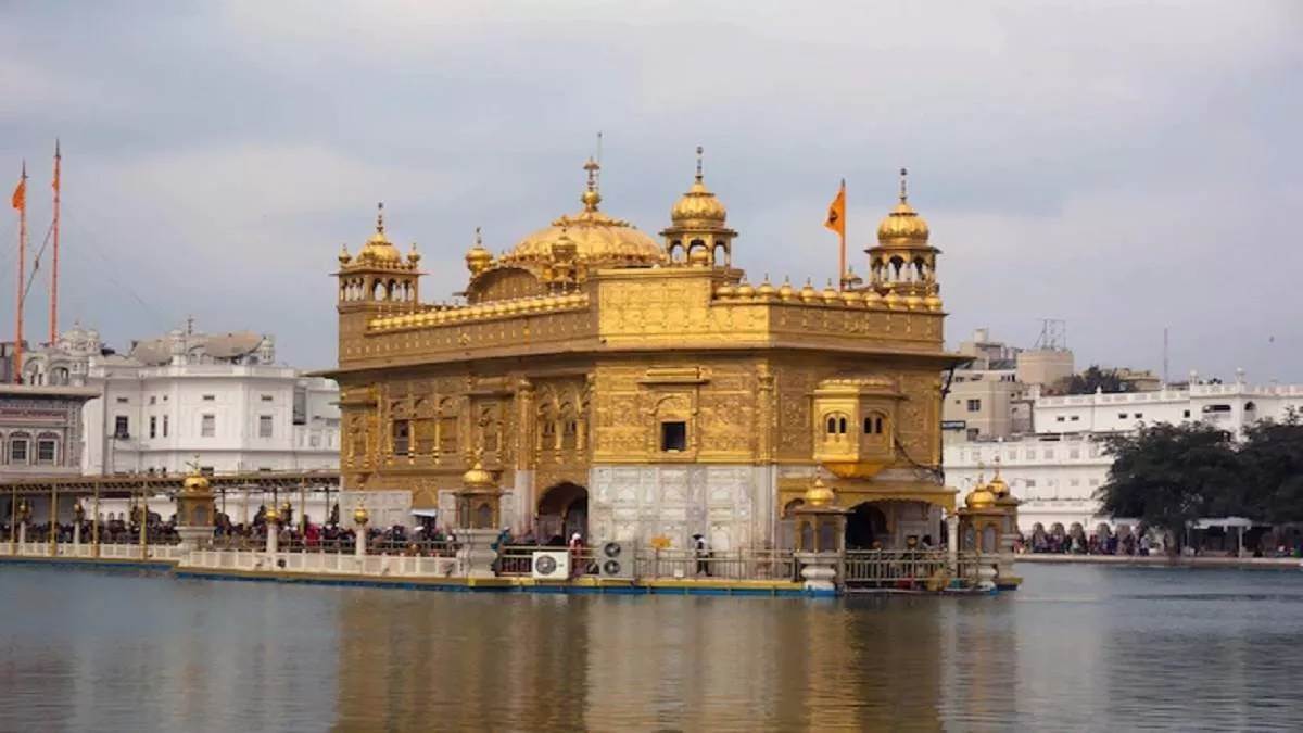 sri hari mandir sahib bomb threat security increased in amritsar golden temple