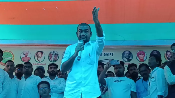 जयराम महतो ने कार्यकर्ता सम्मेलन को किया संबोधित। (जागरण)