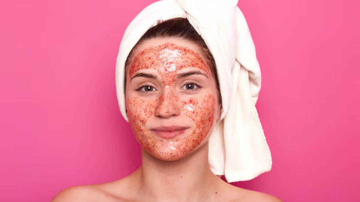 https://www.jagranimages.com/images/newimg/14072025/14_07_2025-monsoon_skin_care_tips_23984057.jpg