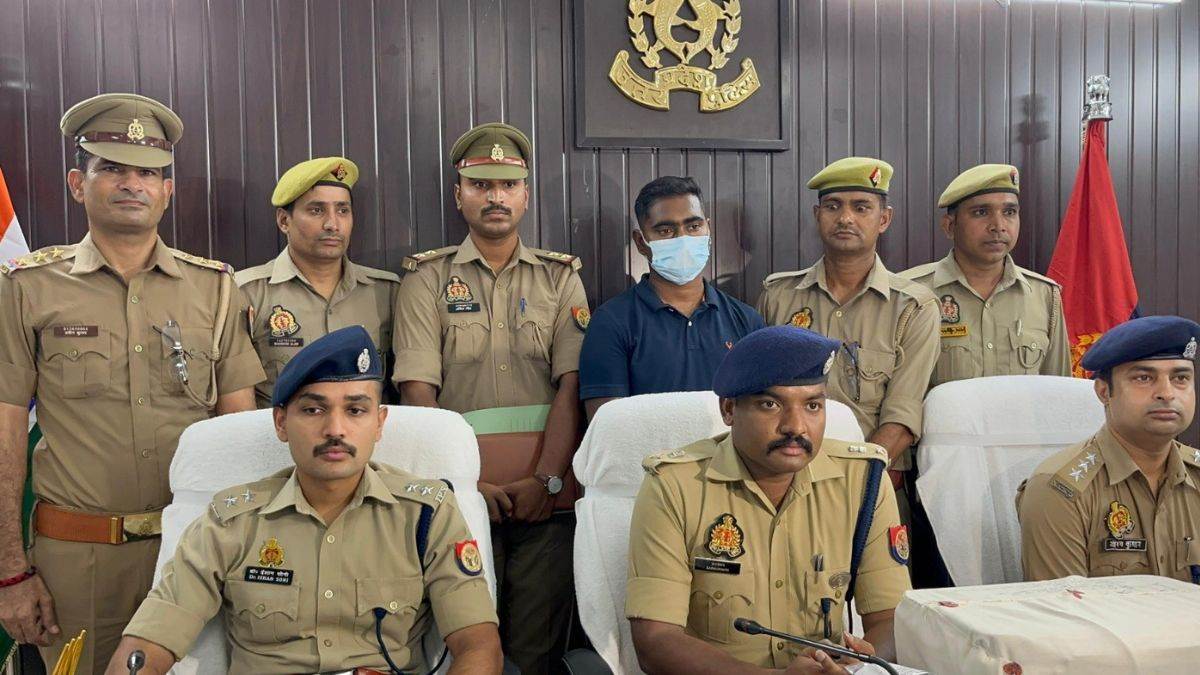 matrimonial fraud man arrested for duping women as army officer