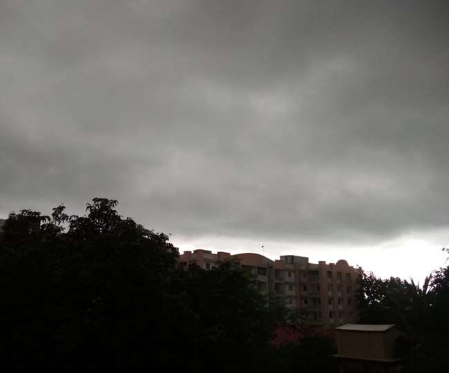 Dhanbad Weather Forecast बंगाल की खाड़ी में बने लो प्रेशर से बारिश के