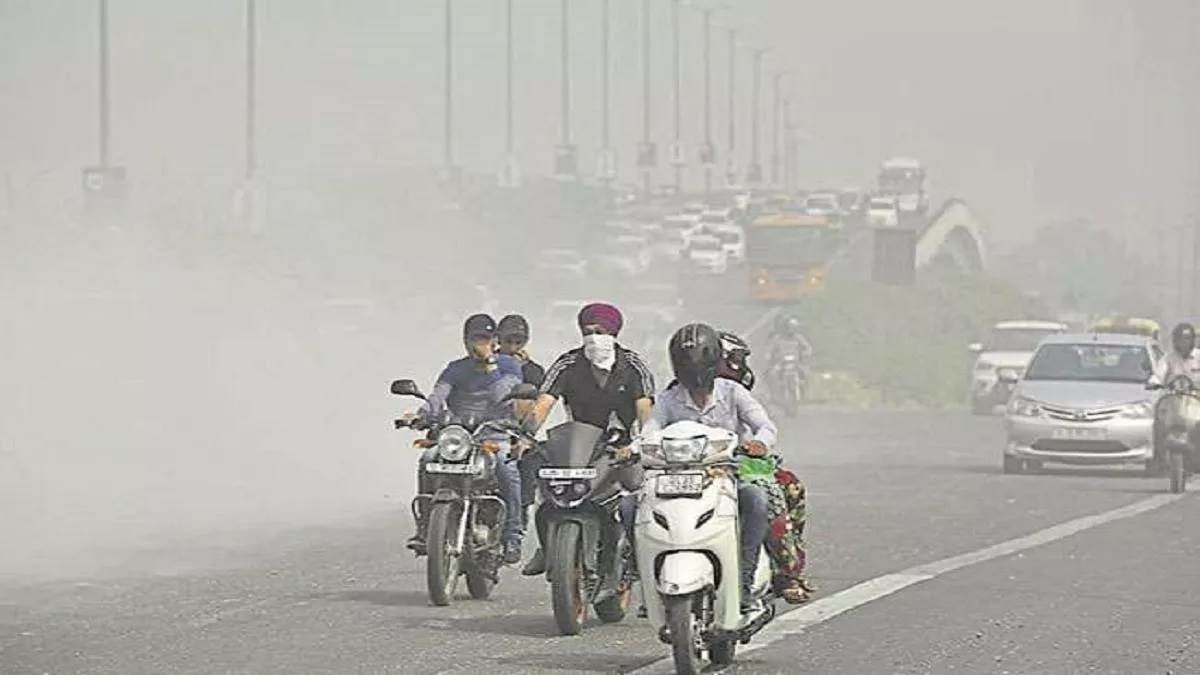 देश में एक चौथाई वायु प्रदूषण की वजह दोपहिया वाहन।