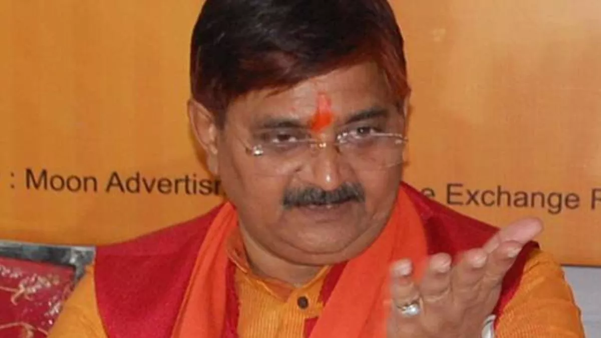 Jharkhand politics: झारखंड भाजपा में अब घमासान, विधायक ने माटी में मिलाई इज्जत, MLA राज सिन्हा से जवाब तलब