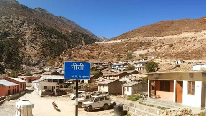 Independence Day 2022 : तिरंगा फहराने के बाद होता है सामूहिक भोज। euttaranchal