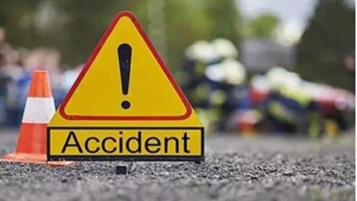 Accident in Unnao उन्नाव में भीषण सड़क हादसा हुआ है।