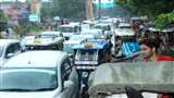 वृंदावन में लान्ग वीकेंड के कारण लगा लंबा जाम।