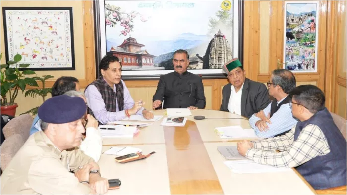 हिमाचल में बारिश का कहर, शिमला में सरकार ने की आपात बैठक
