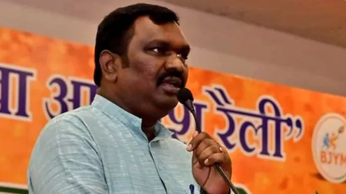 झारखंड में पार्टी कार्यकर्ताओं को संबोधित करते हुए नेता प्रतिपक्ष अमर बाउरी। (फाइल फोटो)