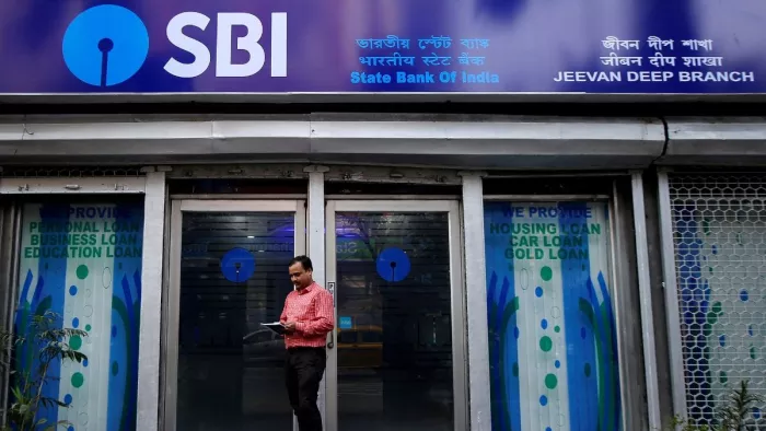 SBI-PNB के साथ सभी लेन-देन पर लगी रोक (Image: ANI)