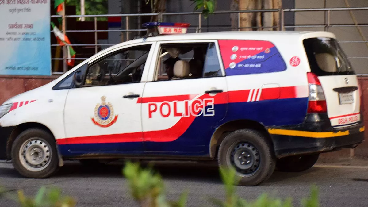 Delhi Crime: दिल्ली में खौफनाक वारदात, प्राइवेट अस्पताल के वार्ड ब्वॉय को चाकू से गोदा; दो दर्जन वार किए