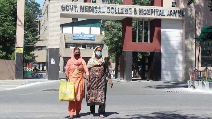 कर्मचारियों का आंदोलन समाप्त होने की उम्मीद है।