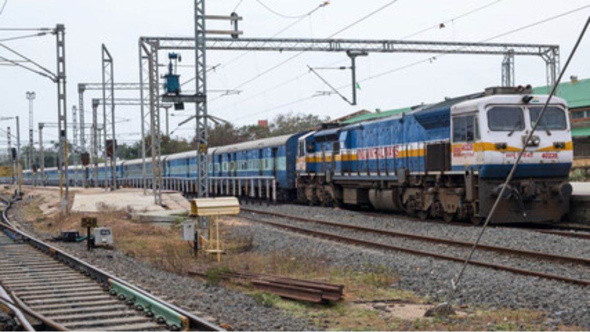 https://www.jagranimages.com/images/newimg/14082025/14_08_2025-indian_railways__24013487.jpg