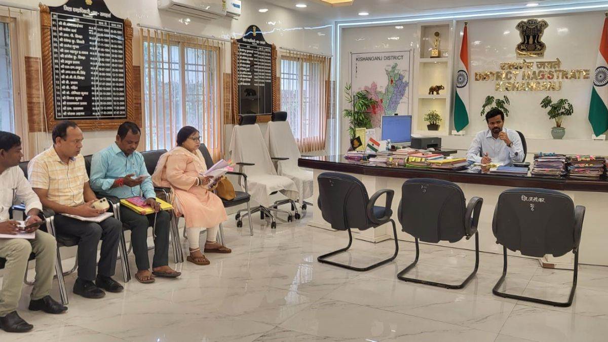 https://www.jagranimages.com/images/newimg/14082025/14_08_2025-kishanganj_news_24013342.jpg