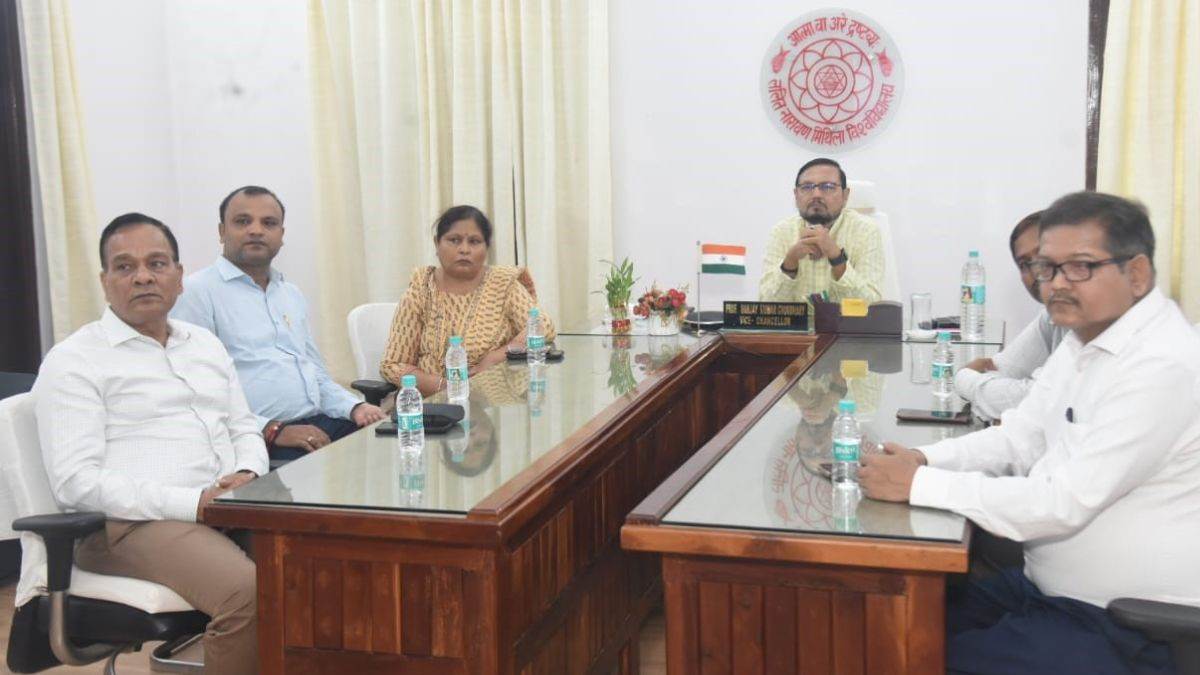https://www.jagranimages.com/images/newimg/14082025/14_08_2025-lnmu_darbhanga_24013442.jpg