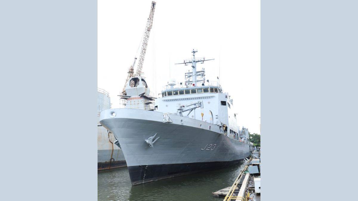 https://www.jagranimages.com/images/newimg/14082025/14_08_2025-warship_24013450.jpg