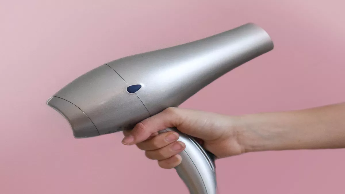 Best Hair Dryer: समय की है कमी और बालों को करना है ड्राई तो इस्तेमाल करें ये हेयर ड्रायर, कीमत है 299 से शुरू