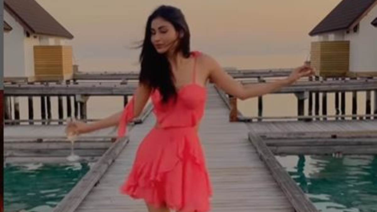 https://www.jagranimages.com/images/newimg/14092022/14_09_2022-mouni_23070312.jpg