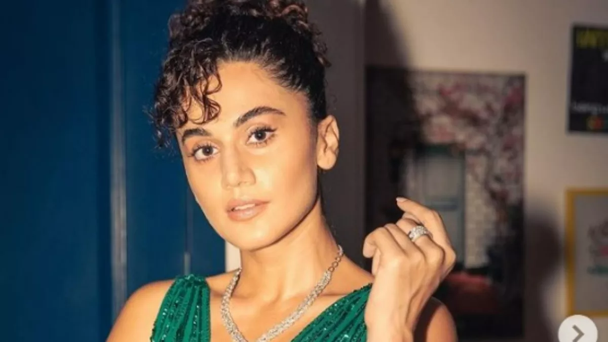 Taapsee Pannu: तापसी पन्नू का ये अंदाज देख भड़के लोग, बोले- ‘इसको सच में तमीज नहीं है…’