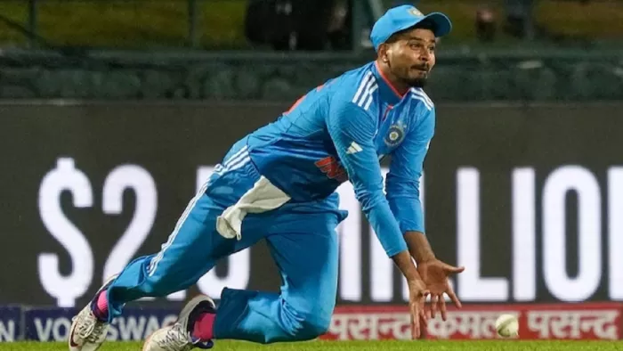 IND vs AUS: Shreyas Iyer की चोट ने बढ़ाई टीम की परेशानी