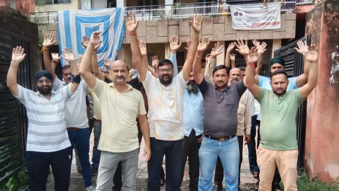 जल विभाग के अस्थायी कर्मी मांगों के खिलाफ करेंगे कड़ा विरोध प्रर्दशन