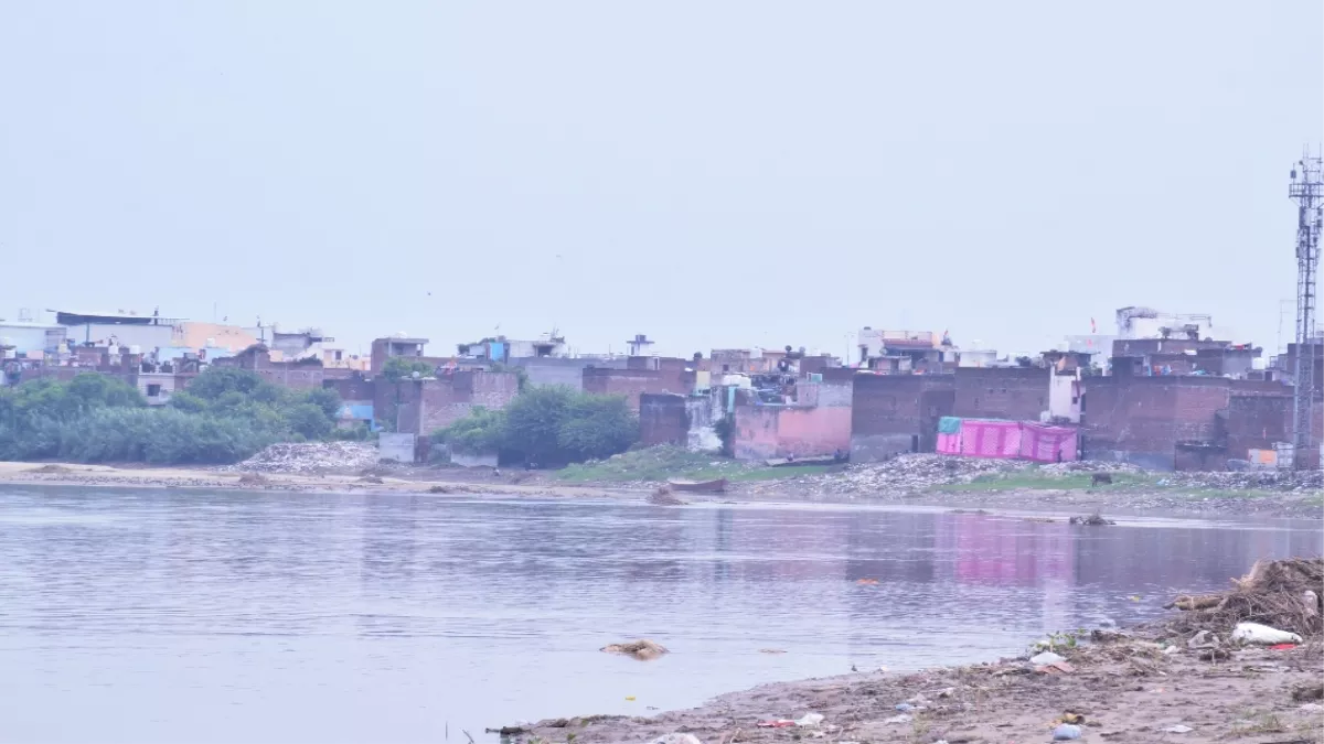 UP News: रामगंगा और कोसी नदी का जलस्तर बढ़ा, बाढ़ का खतरा, नौ गांव अति संवेदनशील