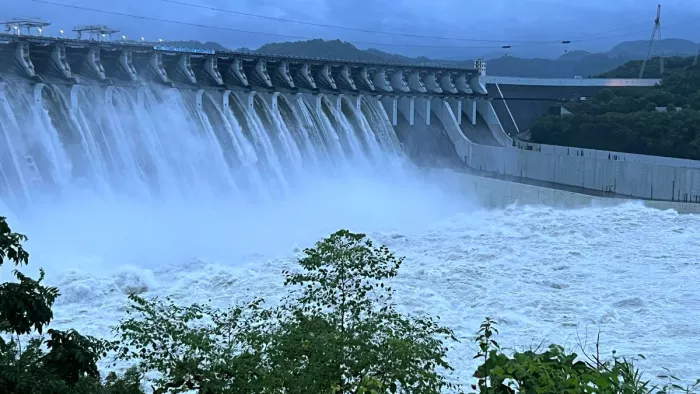सरदार सरोवर बांध का जलस्तर 136 मीटर से ऊपर पहुंचा। (फाइल फोटो)