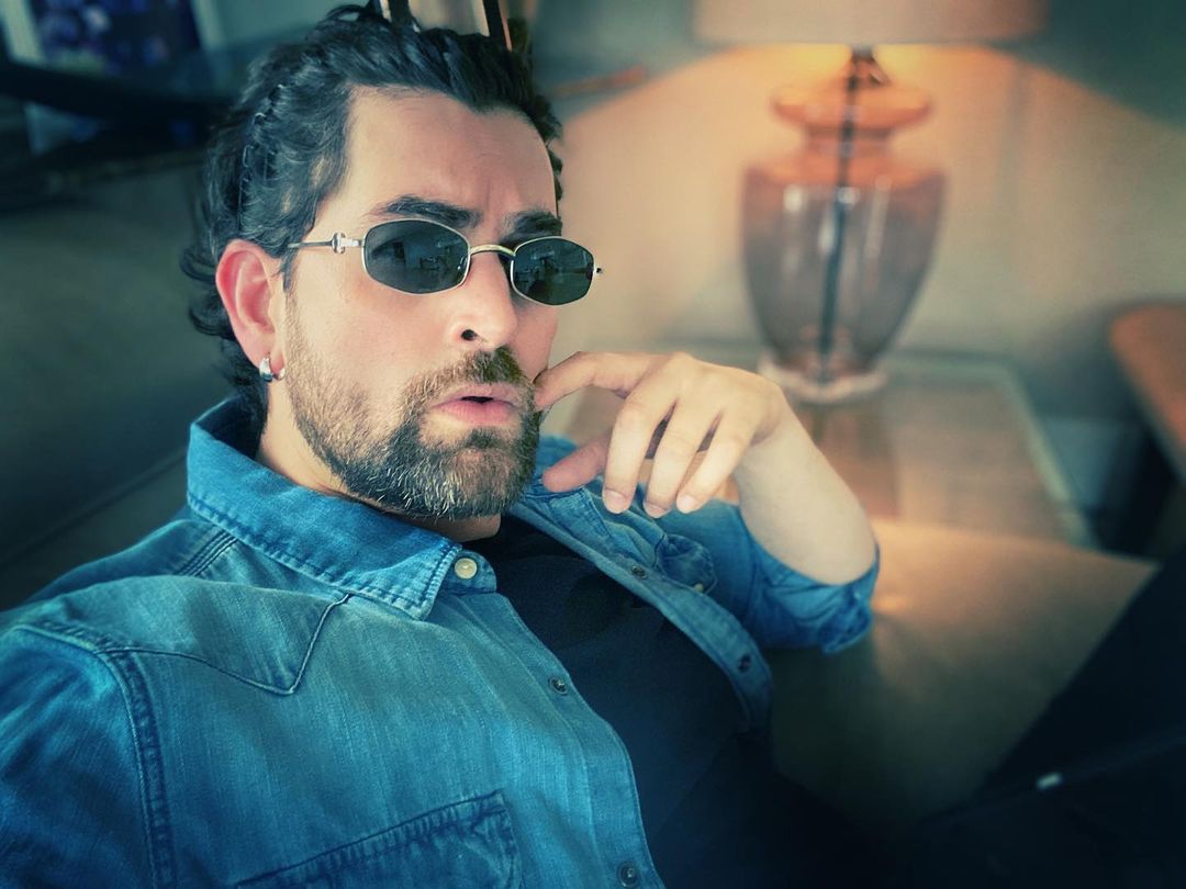 मिमिक्री करने में माहिर हैं इंडस्ट्री का ये सुपरस्टार, हर सेलेब्स की ...