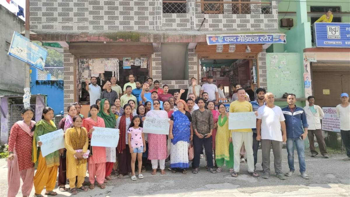 https://www.jagranimages.com/images/newimg/14092025/14_09_2025-14pth_m_29_14092025_218.jpg