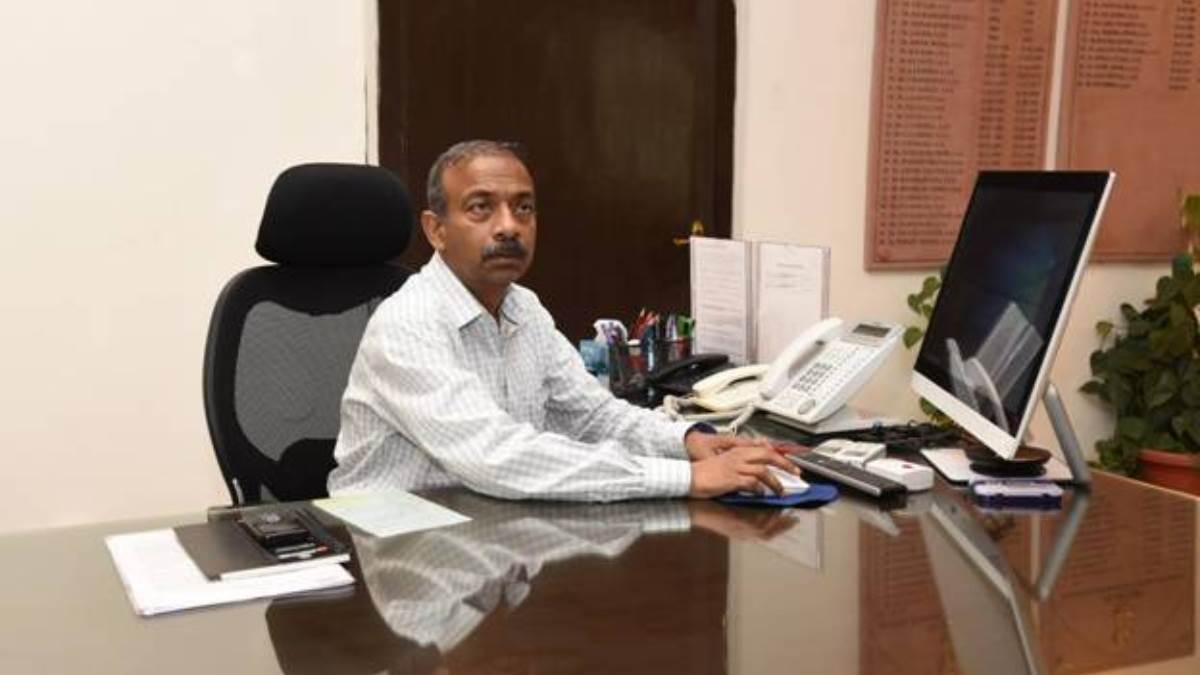 https://www.jagranimages.com/images/newimg/14092025/14_09_2025-amit_khare_24047172.jpg