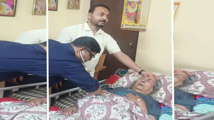 कार्डियक अटैक के बाद बीएचयू वाराणसी स्थित इमरजेंसी के आईसीयू में भर्ती कराया गया है।