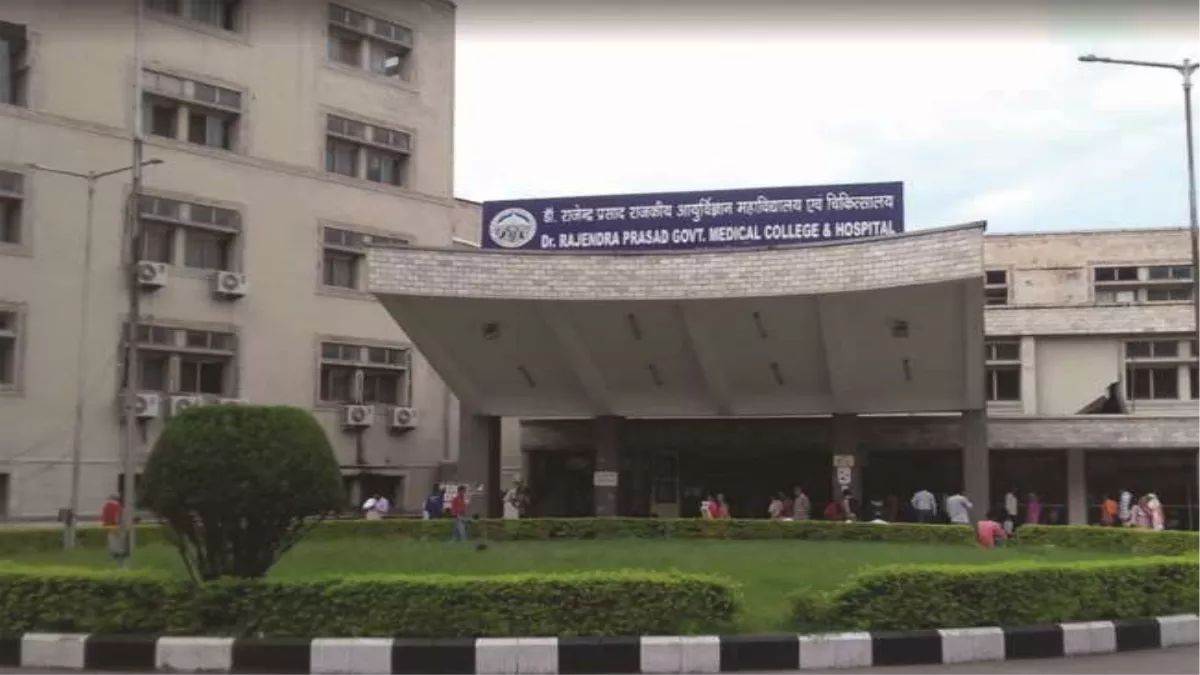 https://www.jagranimages.com/images/newimg/14092025/14_09_2025-kangra_medical_college_24046317.jpg