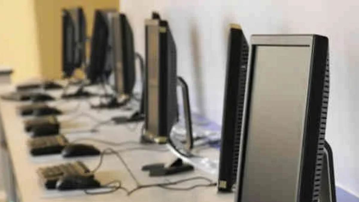 Banka के प्लस टू साहिबगंज स्कूल से हुई चोरी का मामला