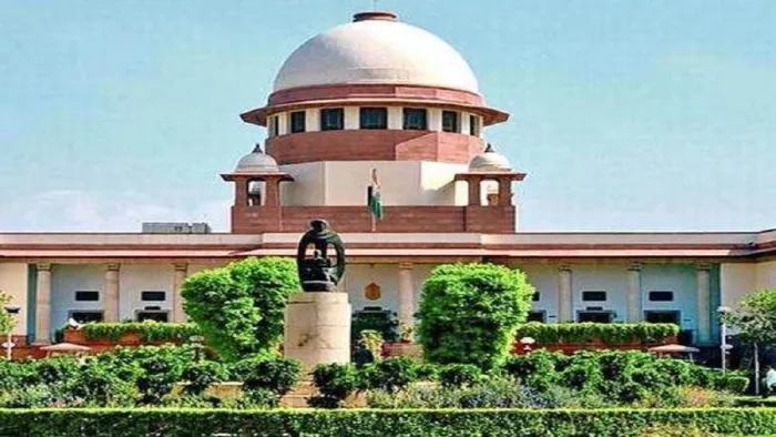 मुफ्त रेवड़ियों पर जल्द सुनवाई की मांग पर विचार करेगा सुप्रीम कोर्ट, CJI ने कहा- मेरे चेंबर में भेजें फाइल