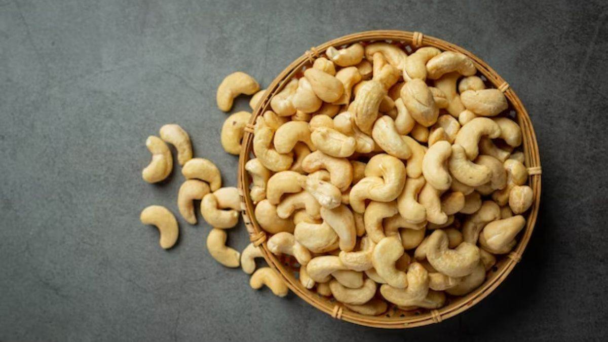 amazing health benefits of soaked cashew bhige kaju khane ke fayde