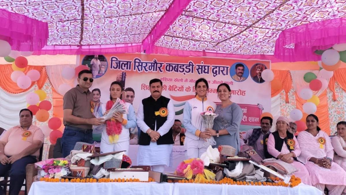 women players who won gold medal in the 19th asian games reached shillai received grand welcome