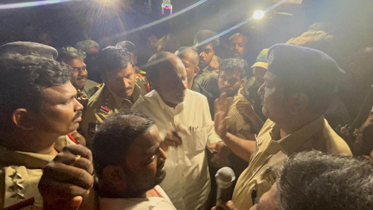 hyderabad student commits suicide due to postponement of tspsc notification people get angry bjp mp k laxman cornered the government